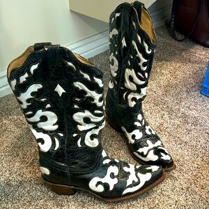 Corral boots sz 9.5
